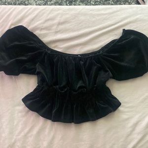Velvet puff short sleeve crop top